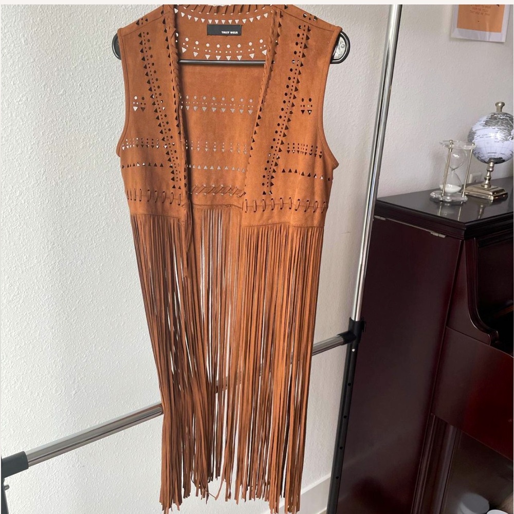 Tan Fringe Vest with Cut-Out Detail – Western Chic